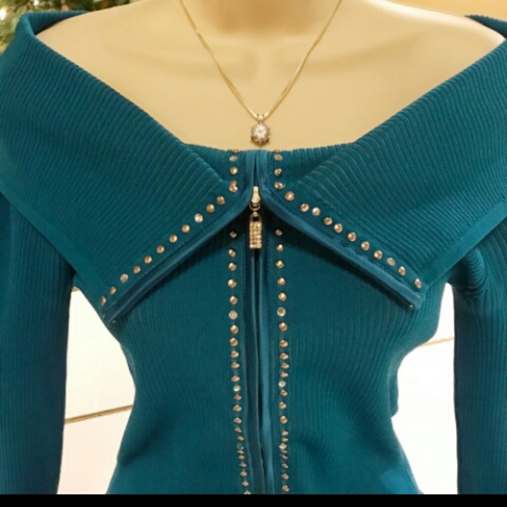 CACHE RIBBED EMBELLISHED SWEATER SIZE SMALL